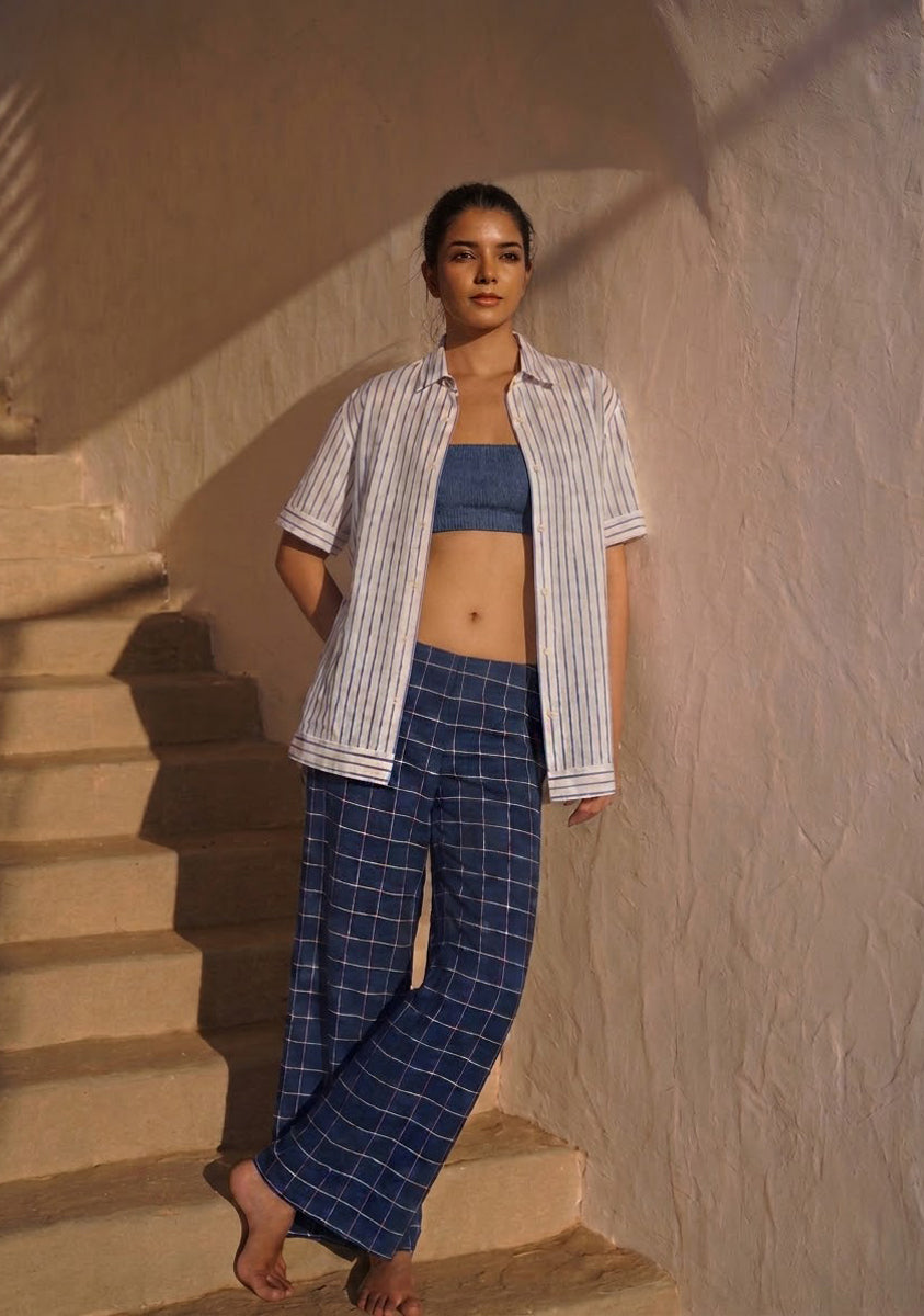 Lino Blue White